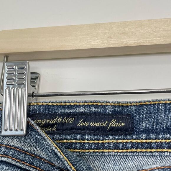 CITIZENS OF HUMANITY | Ingrid Low Waist Flare | 29 - Picture 5 of 6